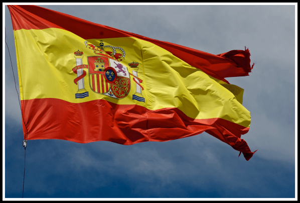 Alicante Spain flag.png Spanish flag blowing in the wind