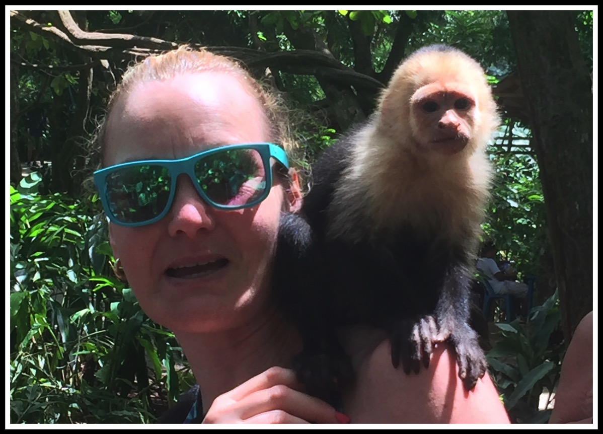 2 Roatan Sarah and the Monkey